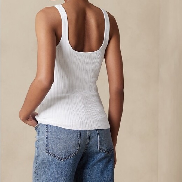 NWT! Banana Republic White Tailored Tank size  M - Picture 4 of 6